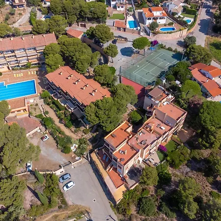 Aigua Xelida: Terrazas Piscina Y Cala * パラフルジェイ